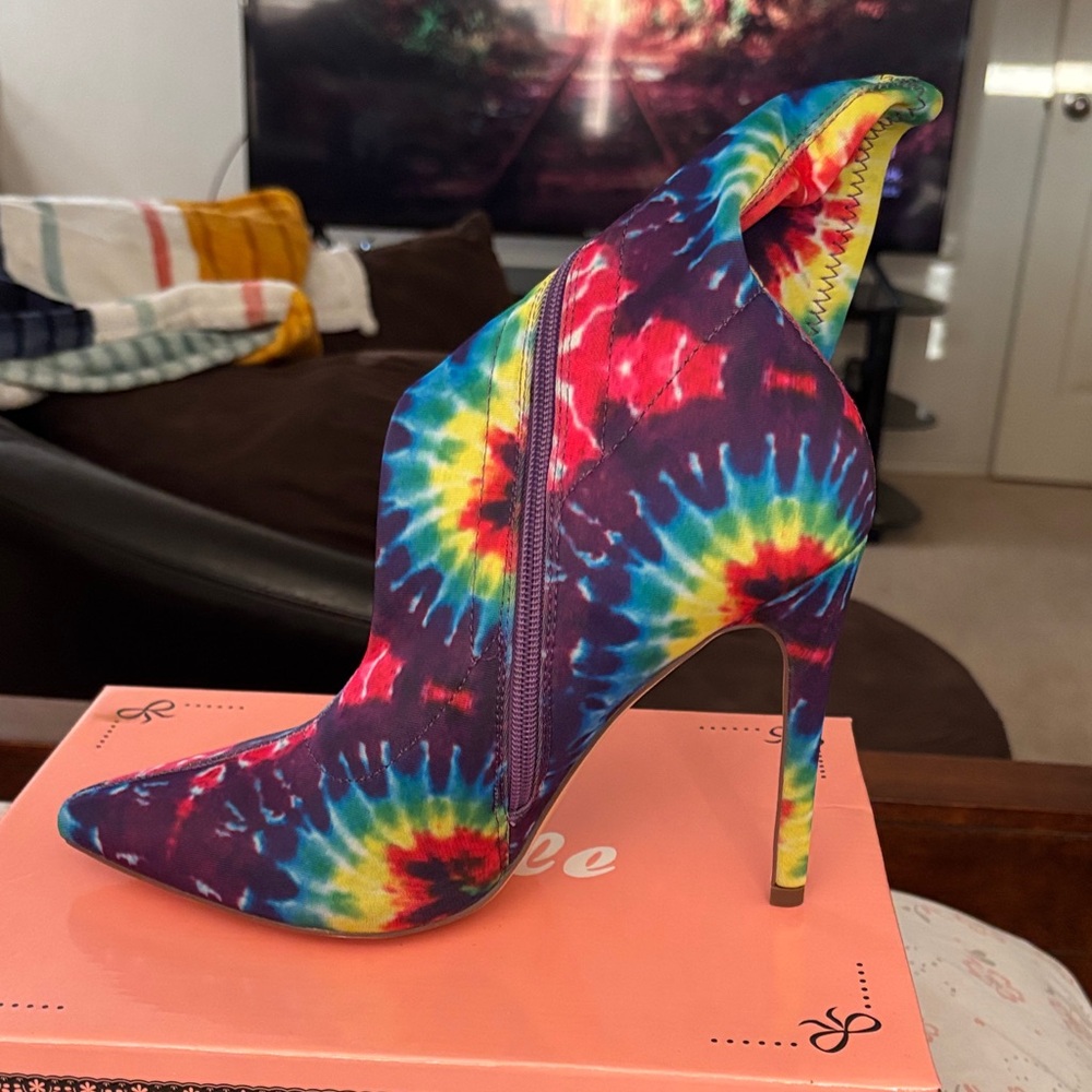 Vibrant Tie-Dye Stiletto Heels